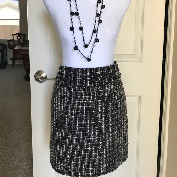 Heart Soul Wool Skirt w/ embellishments - Picture 3 of 12